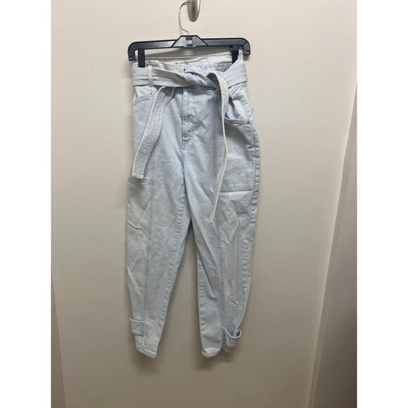 High-Waisted Light Wash Paperbag Waist Jeans With Adjustable Tie Belt For Women - Picture 3 of 10